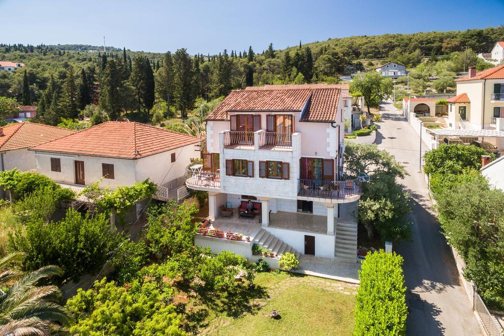 Apartments Judita Супетар Экстерьер фото