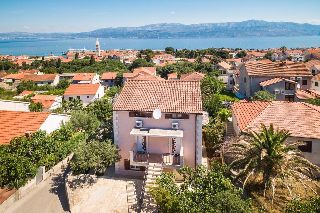 Apartments Judita Супетар Экстерьер фото
