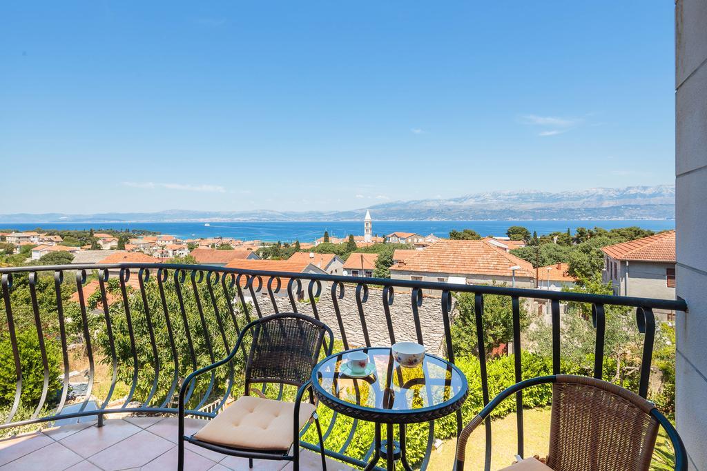 Apartments Judita Супетар Экстерьер фото