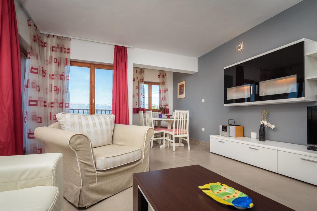 Apartments Judita Супетар Экстерьер фото