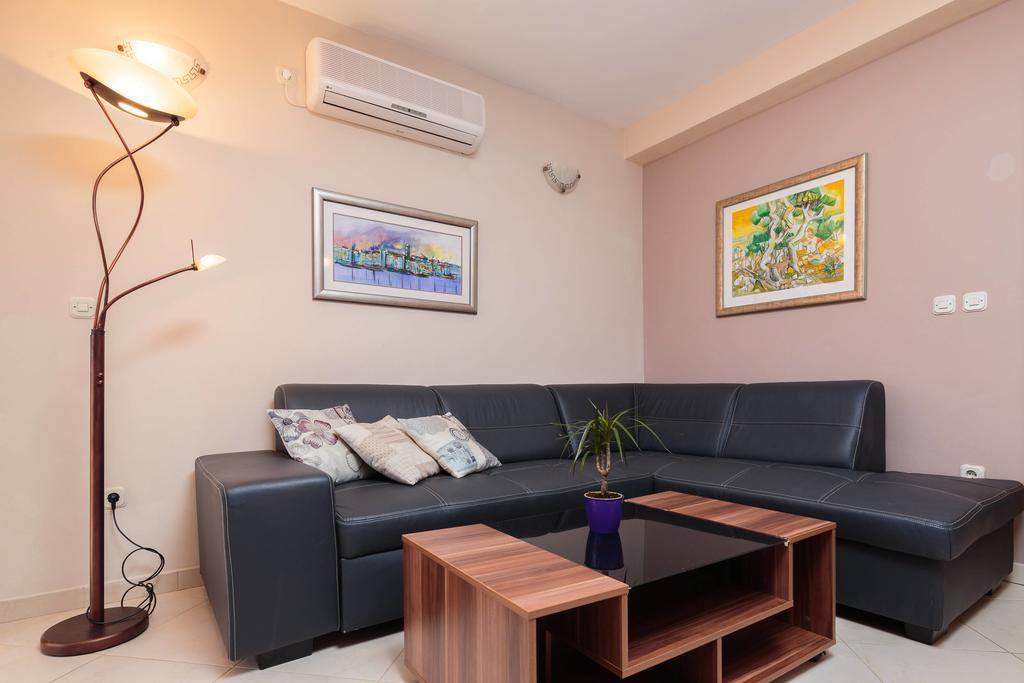 Apartments Judita Супетар Экстерьер фото